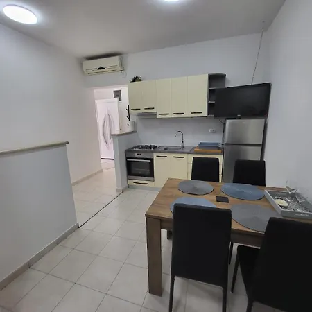 Mojmir 1 * Завалатица