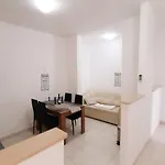 Mojmir 1 Zavalatica