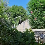 Apartman Mojmir 1 *