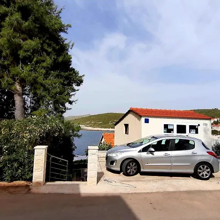 Mojmir 1 Apartment Zavalatica