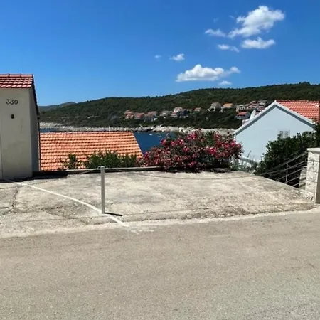 Mojmir 1 Zavalatica