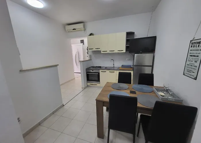 Mojmir 1 * Zavalatica